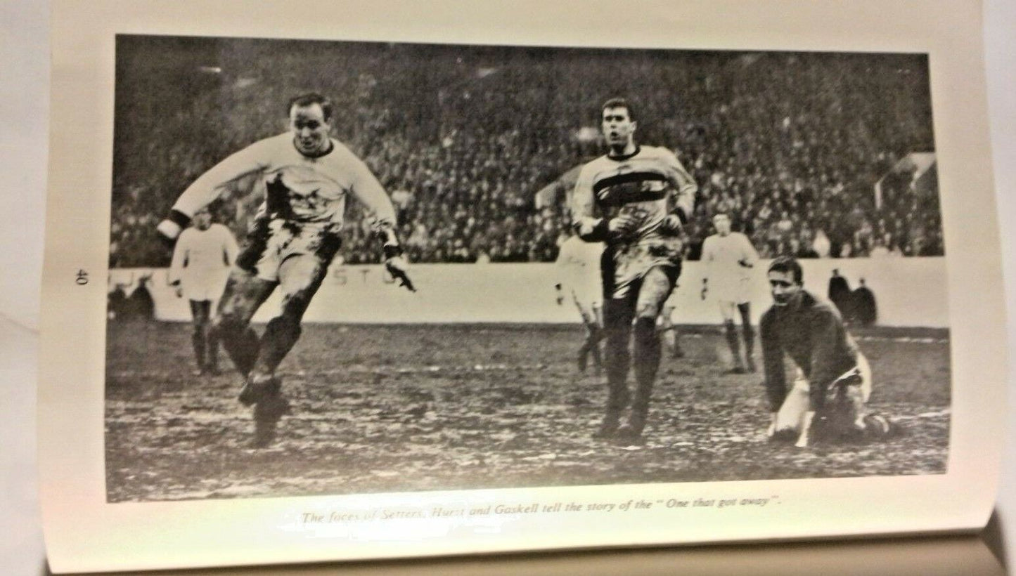 West Ham Utd 1964 F.A. Cup Final Official Publication Of The West Ham Players.