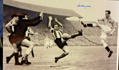 Harold Hassall Used Signed Photos X2 + Programme England v Argentina 9/5/1951 Wembley